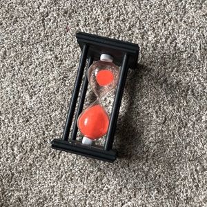 Accents - Hourglass Accents - Hourglass